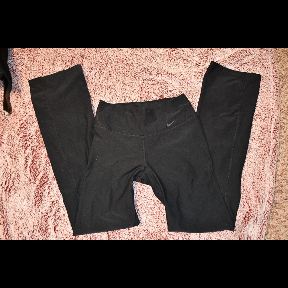 black nike leggings